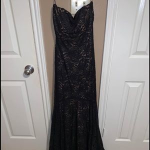 Cache Black & Nude Formal Dress